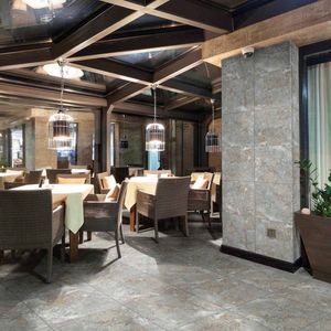 Loseta 44X44 Reiner FD Gris | $172.75 m2